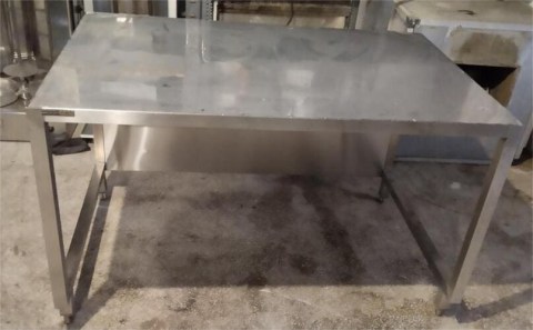 Τραπέζι Ανοξείδωτο Εργασίας 136x85x83Cm Μεταχειρισμένο 